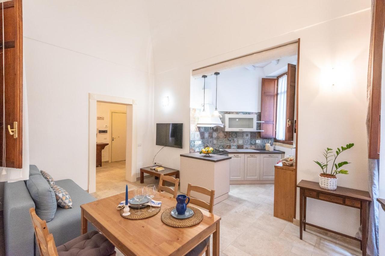 Rubichi 6 - Old Town Apartment Sit Lecce Ngoại thất bức ảnh