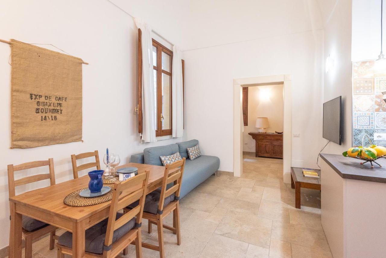 Rubichi 6 - Old Town Apartment Sit Lecce Ngoại thất bức ảnh